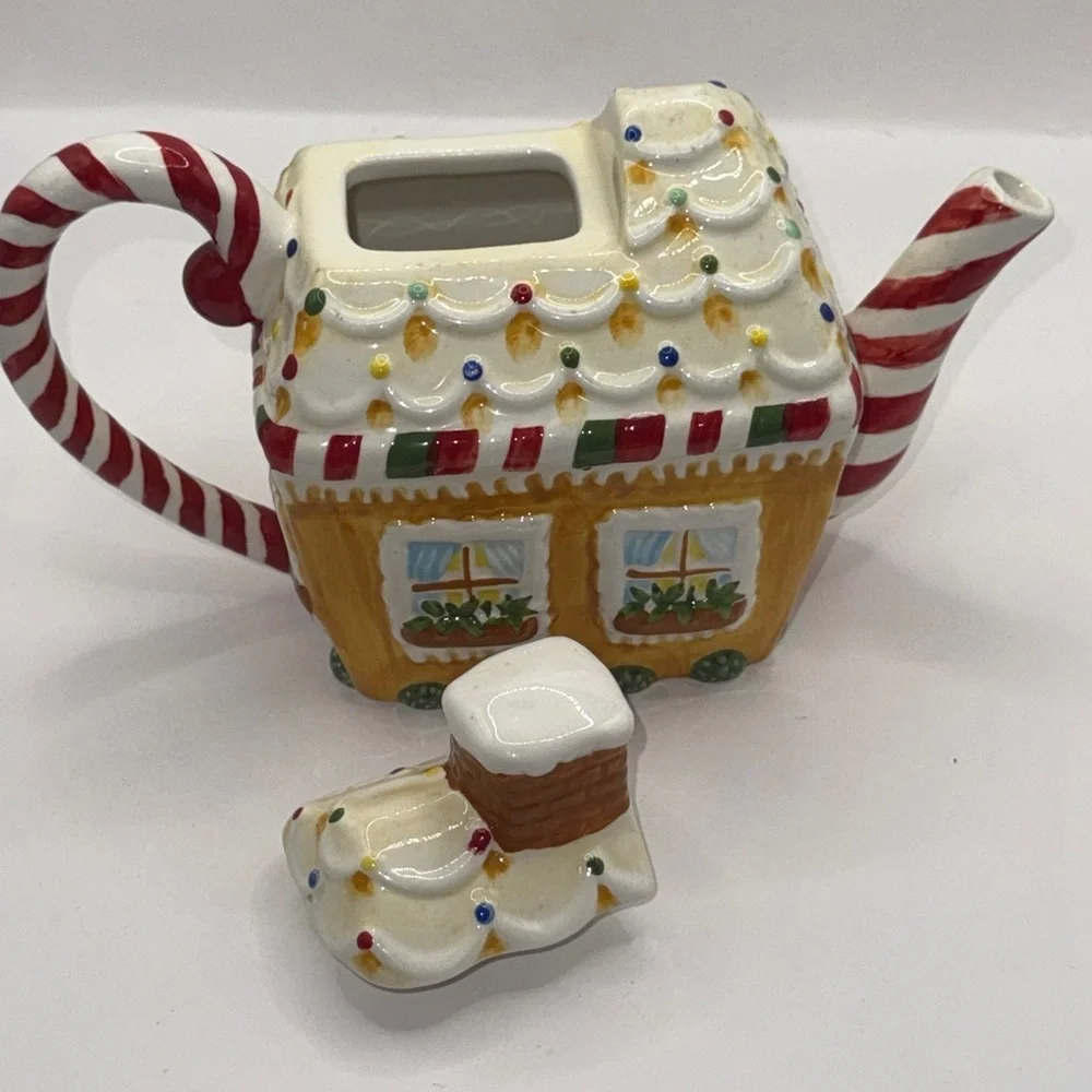 Mesa gingerbread house Charming Cottage Teapot